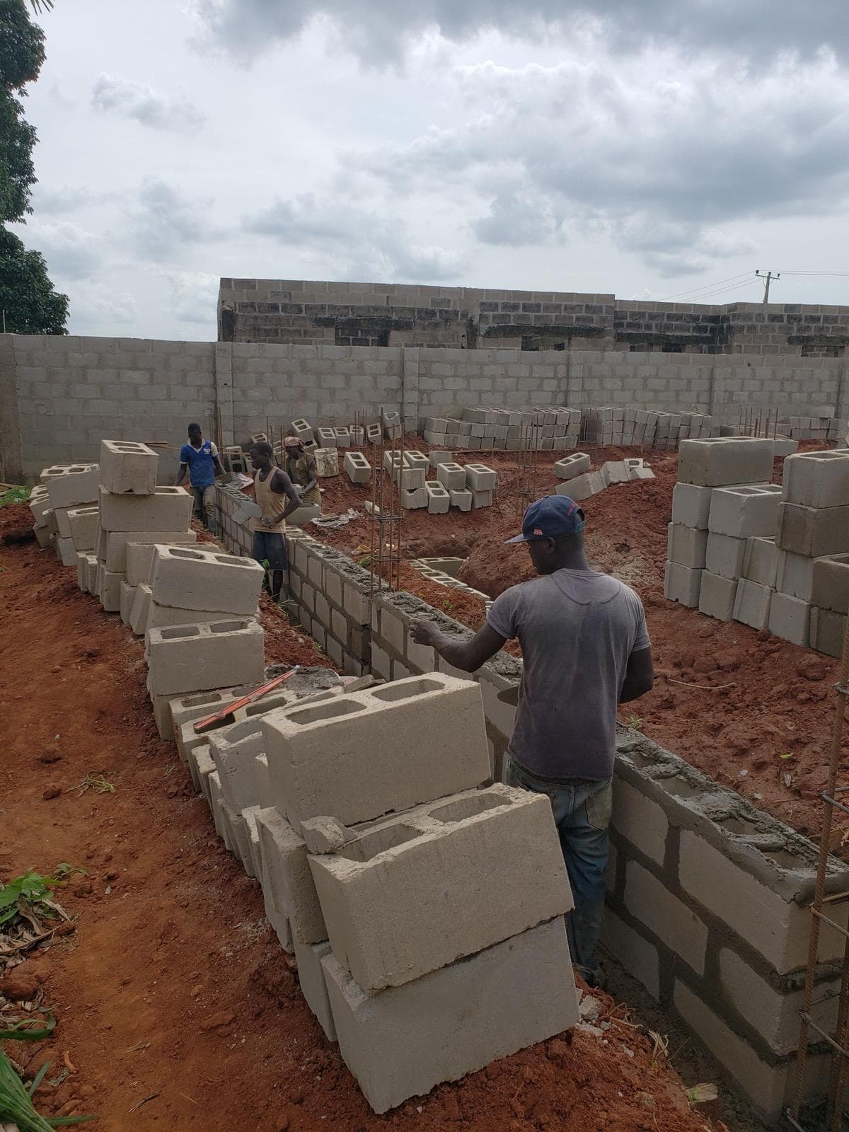 Setting of foundation block — photo 2